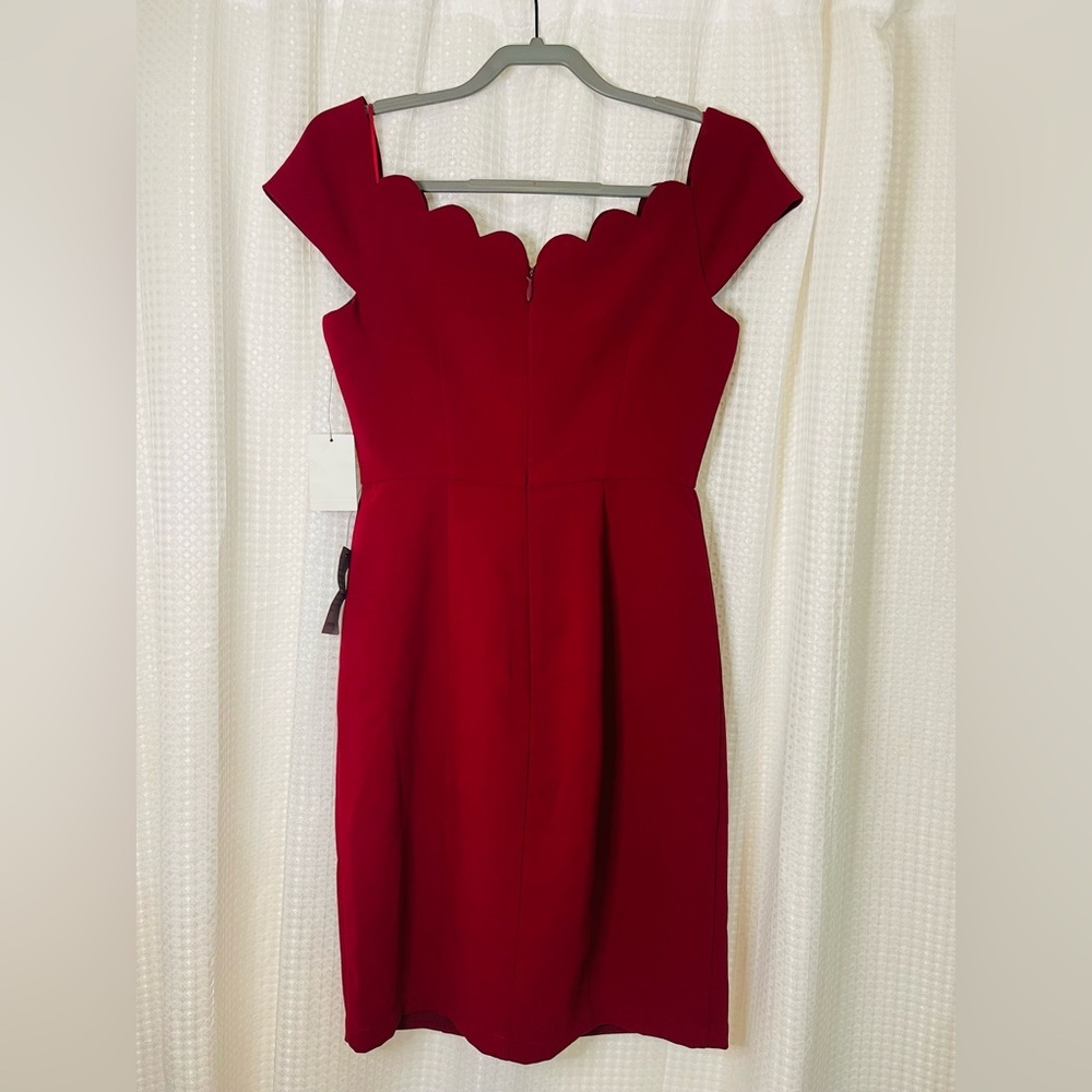 NWT | Harlyn Scallop Sheath Dress | Burgundy | Small (4) - Picture 3 of 6